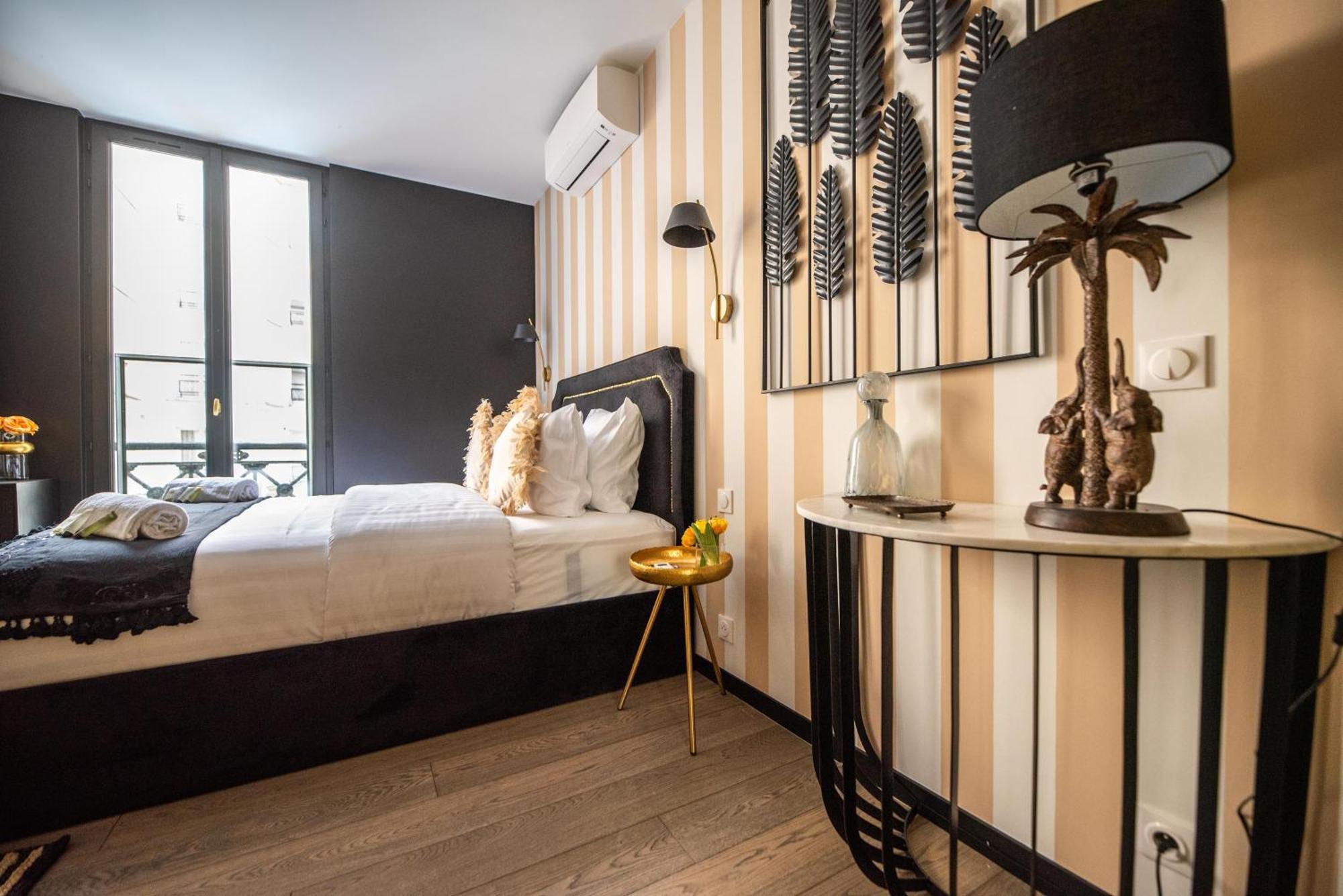 Monsieur Montmartre - Moulin Rouge Residence Париж Стая снимка