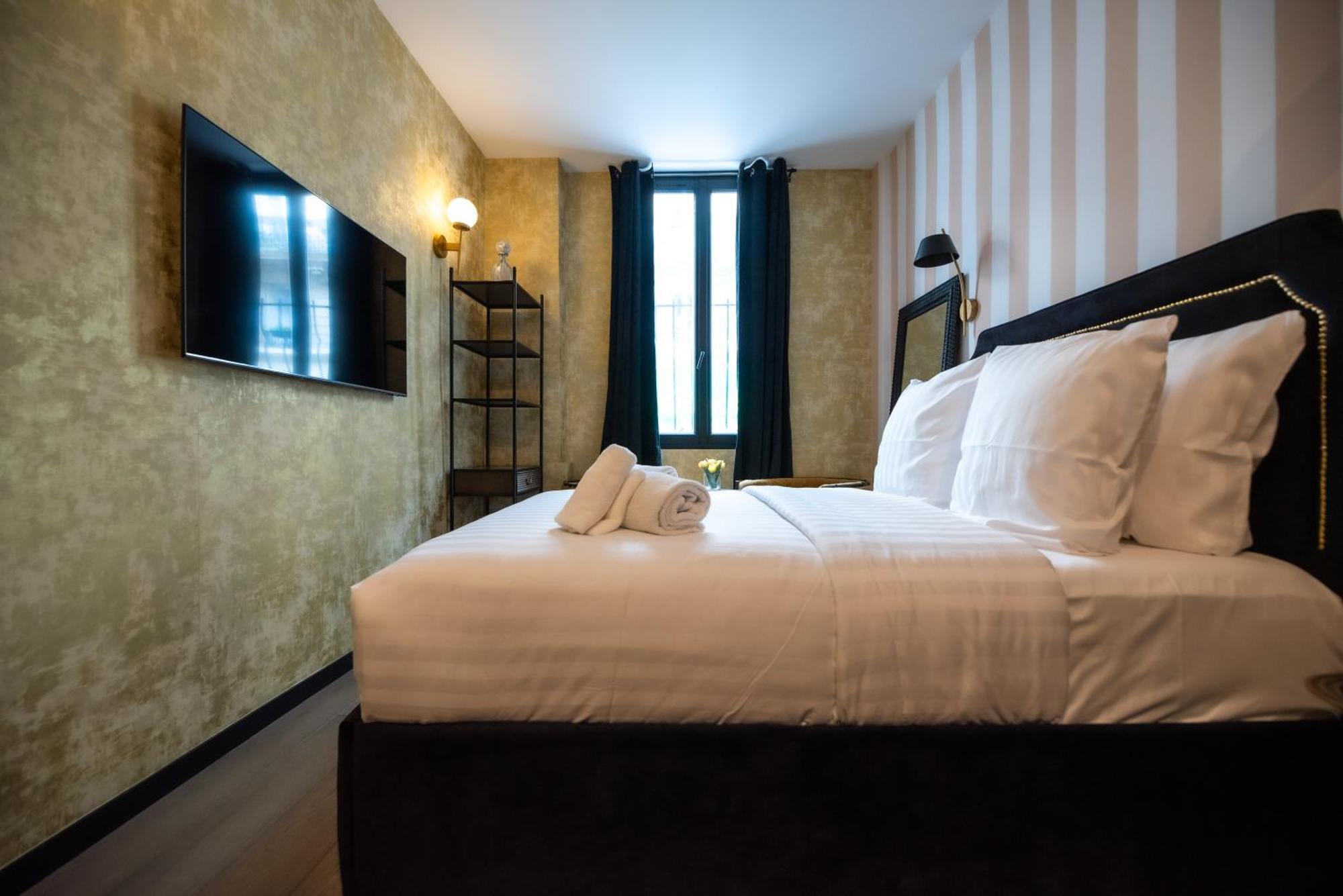 Monsieur Montmartre - Moulin Rouge Residence Париж Екстериор снимка