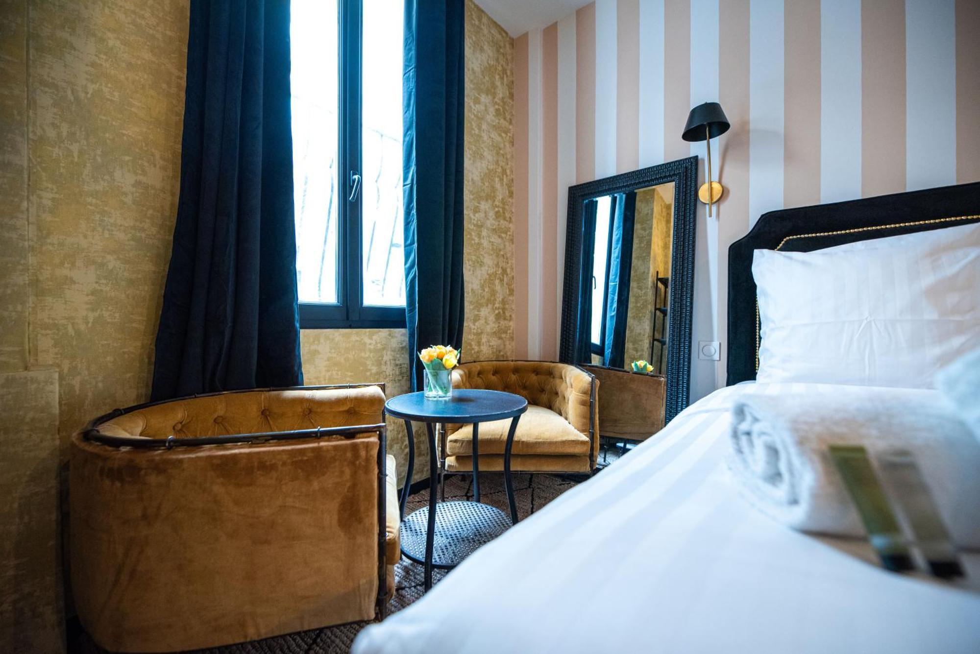 Monsieur Montmartre - Moulin Rouge Residence Париж Екстериор снимка
