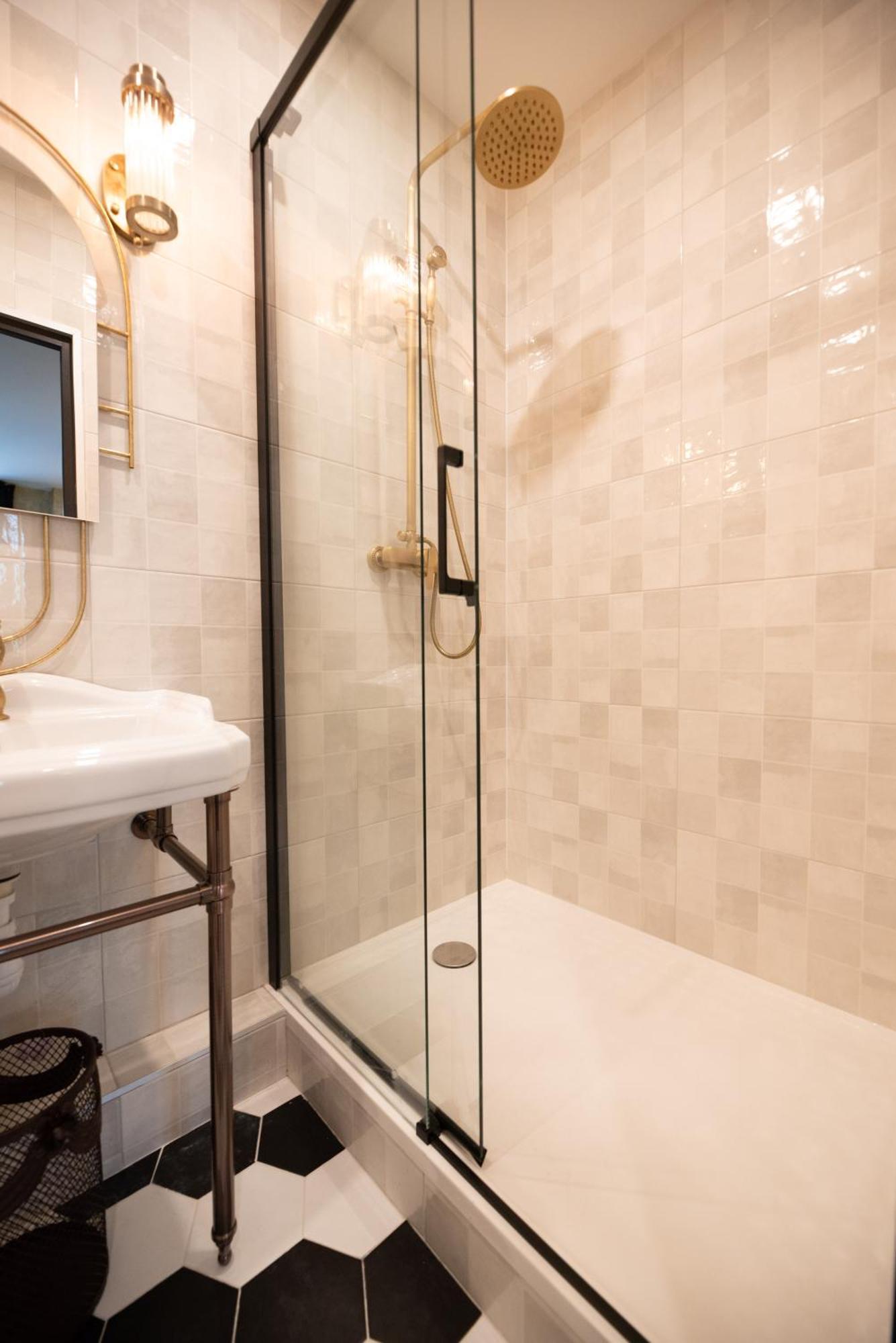 Monsieur Montmartre - Moulin Rouge Residence Париж Екстериор снимка